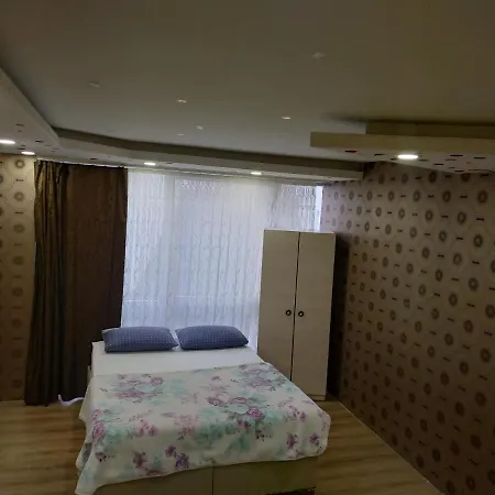 Ada Hotel *